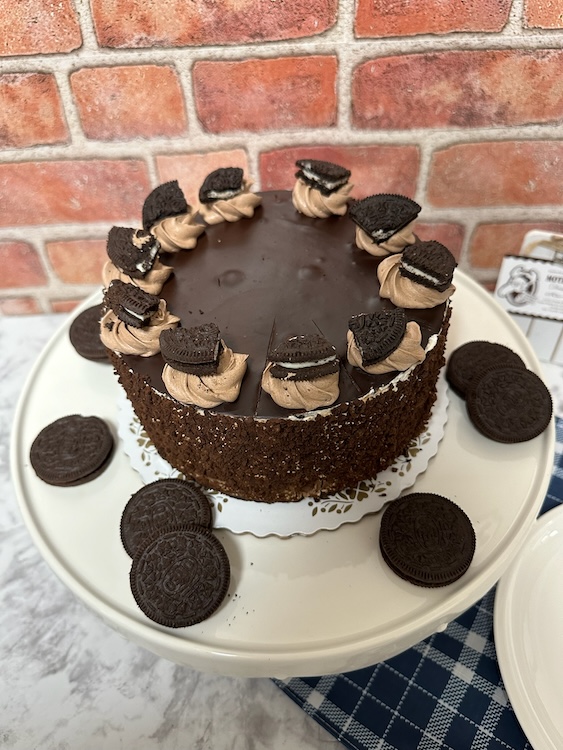 OREO MOUSSE CAKE