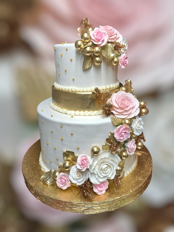 FLORAL CAKE WITH GOLD TRIM