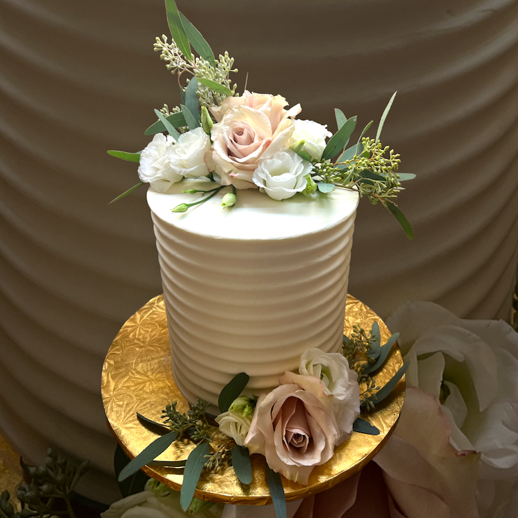 FLORAL ROSE CAKE