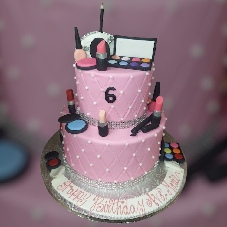 6TH BIRTHDAY MAKEUP CAKE