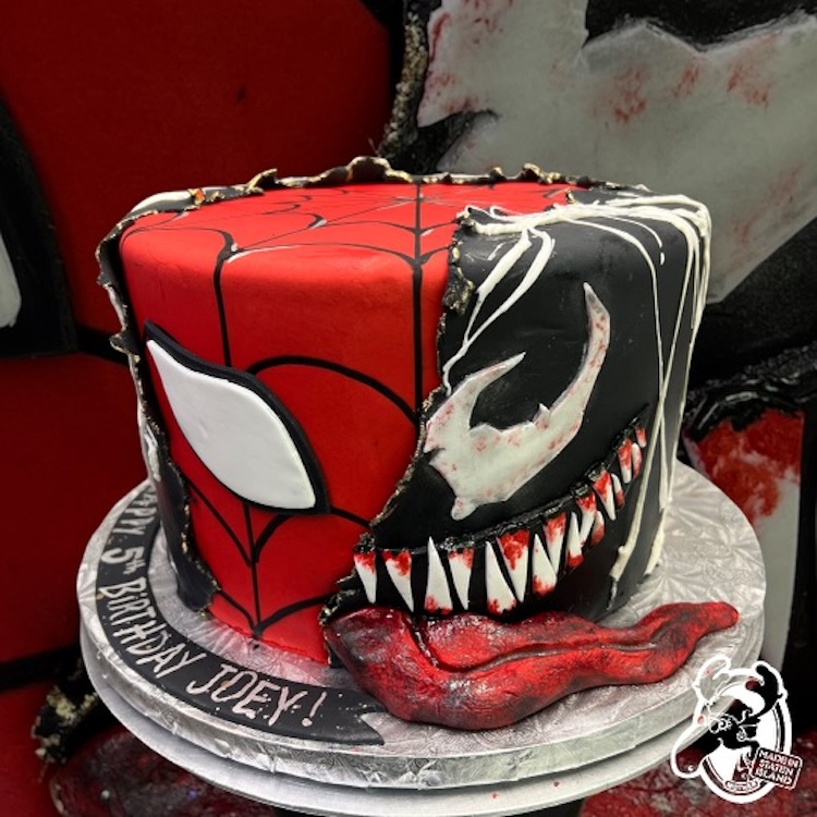 “SPIDERMAN” CAKE