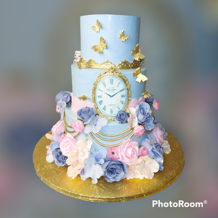 LOST-IN-TIME CAKE W/ ELEGANT TRIM